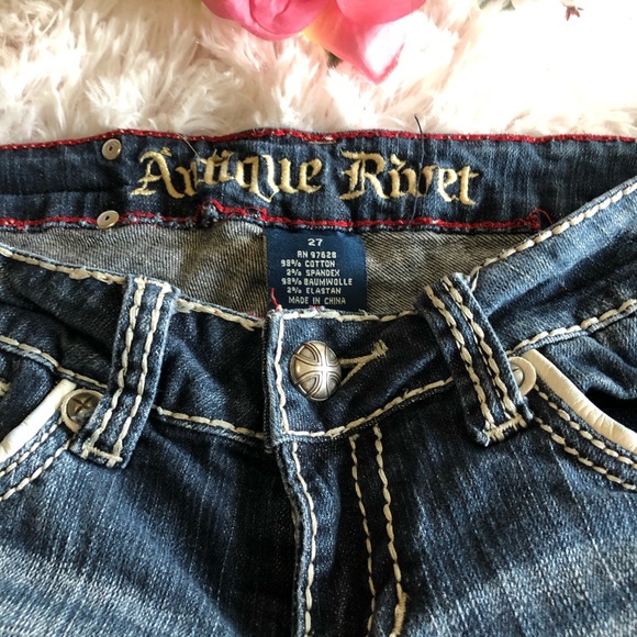 Antique Rivet Jeans 👖 - Picture 4 of 8